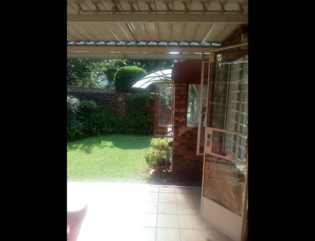 3 BEDROOM TOWNHOUSE RENTED IN GARSFONTEIN
